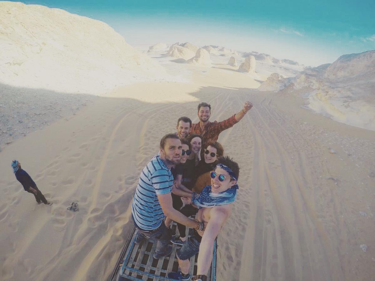 Happy Days Pyramids Inn Kafrat al Jabal Exterior foto